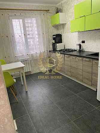 Продаж Квартира 3-кімнатна на Каштановая ул., 10 Kiev