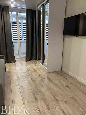 Продаж Квартира 2-кімнатна, 1/10 поверх на вул. Зелена Львов