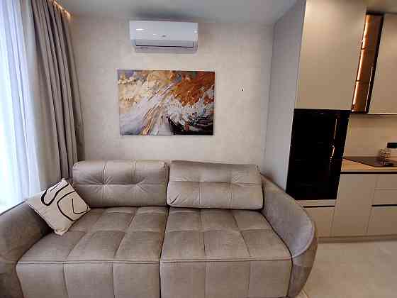 Продаж Квартира 1-кімнатна, 9/25 поверх на Олександра Олеся вул., д. 27-А Київ