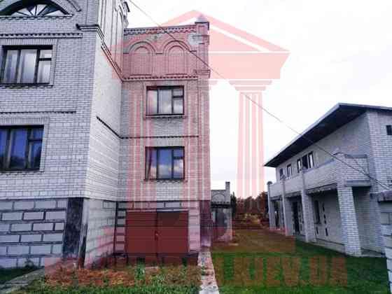 Продаж 3-поверховий Будинок з ділянкою 22 сот 537 кв.м  на Центральная 