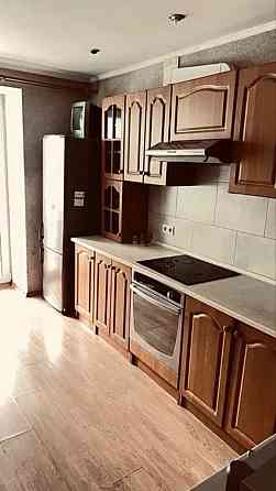 Оренда Квартира 2-кімнатна, 3/9 поверх на вулиця Степана Рудницького, 11 Kiev