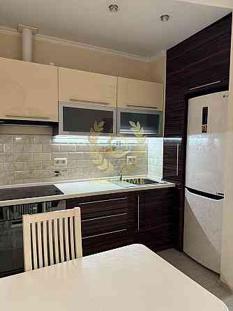 Продається 2 кімнатна квартира Оболонь Пріорка Київ