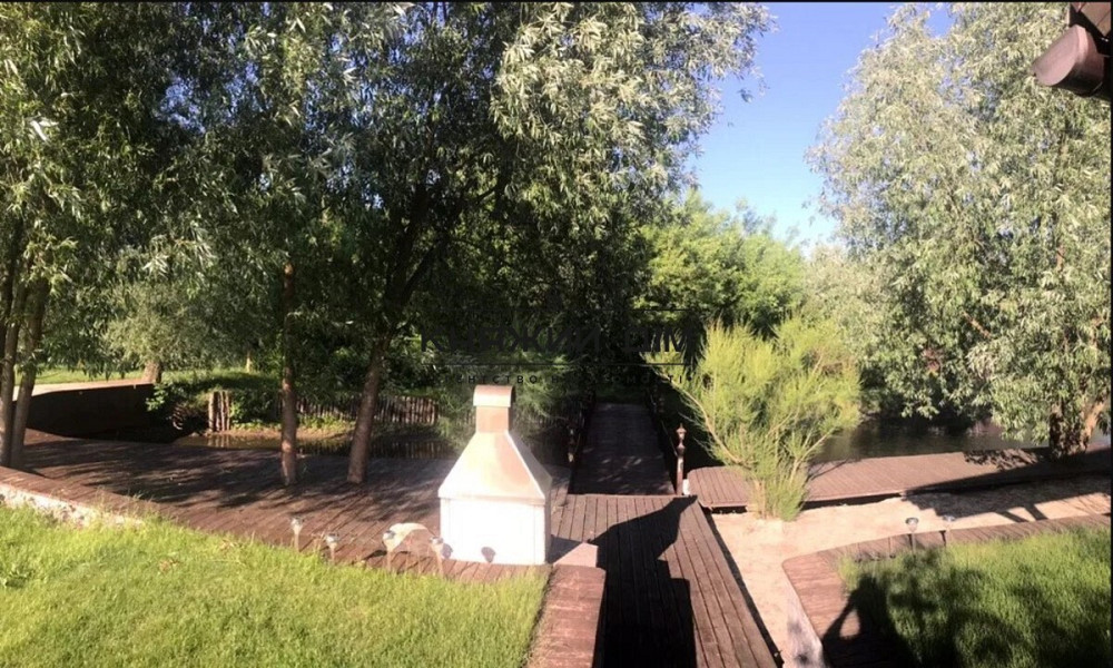 Продам шикарный загородный деревянный дом в экологически чистом месте.с. Красная Слободка  - фото 3