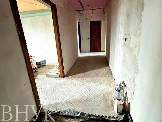 Продаж Квартира 3-кімнатна, 5/9 поверх на Південний б-р, 44 Івано-Франківськ