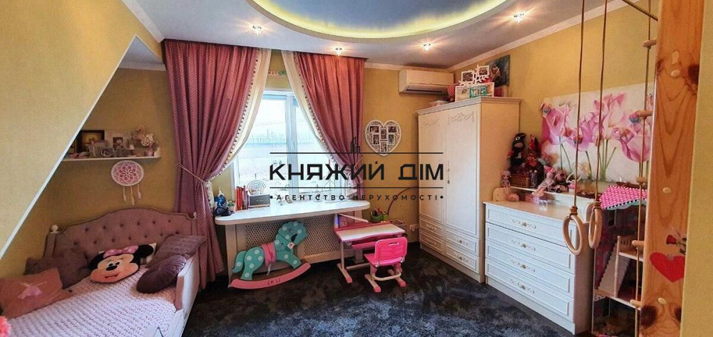 Продажа отличного таунхауса в с.Святопетровском. № 2210031  - фото 8