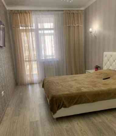 Продаж Квартира 3-кімнатна, 16/18 поверх на Жемчужная, 4 Одеса