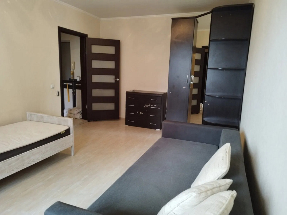 Оренда Квартира 1-кімнатна, 2/16 поверх на вул. Лариси Руденко, 10Б Киев - изображение 1