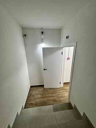 Оренда приміщення вільного призначення на улица Днепровская Набережная, д.18 приміщень - 2, поверх - cokol/25 Киев