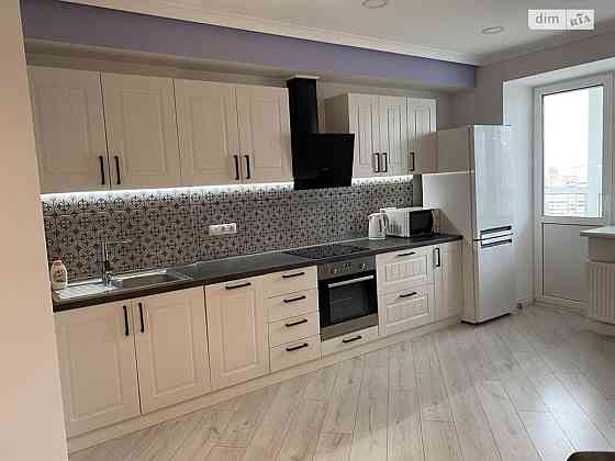 Оренда Квартира 1-кімнатна, 12/19 поверх на Патріарха Мстислава Скрипника, 48а Киев