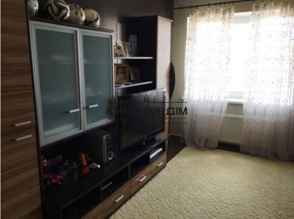 Продажа 2-х этажного дома в с. Подгорцы. № 2210677  - фото 7