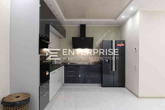 Продаж Квартира 3-кімнатна, 22/25 поверх на вул. Зарічна Київ