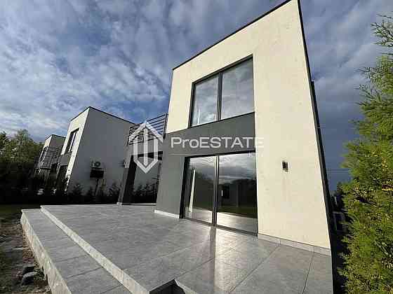 Продаж Будинок 4-кімнатний на вул. Зелена Вишеньки