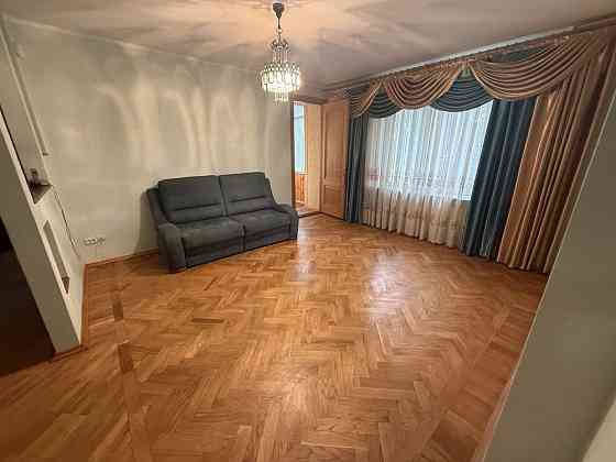 Продаж Квартира 4-кімнатна, 1/9 поверх на вул. Святослава Ріхтера Житомир