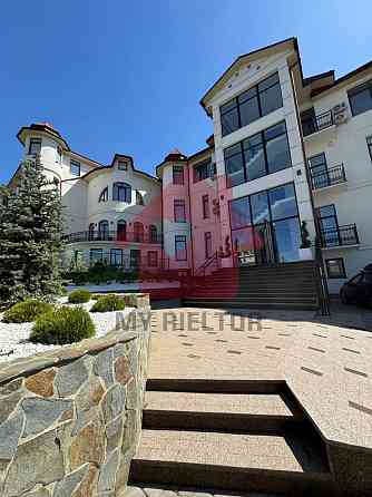 Продаж двокімнатної квартири в комплексі бізнес класу. Uzhhorod