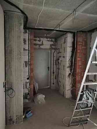 Продаж Квартира 2-кімнатна, 9/25 поверх на Ревуцького, 40Б Київ