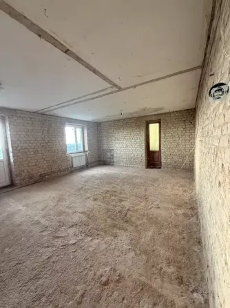 Продаж Квартира 2-кімнатна, 5/5 поверх на Героїв Земляків, 2 Kirovohrad