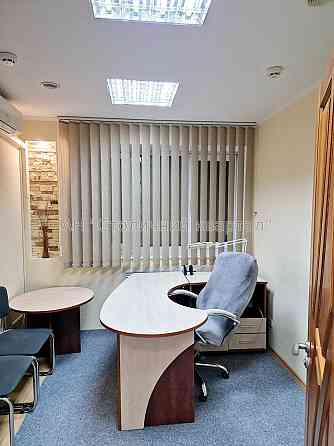 Оренда Будинок 3-кімнатний на Васильківська пл., 49/1 Київ