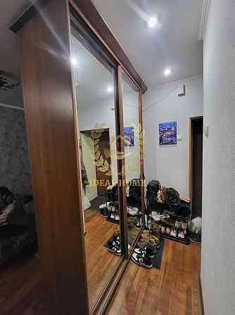 Продаж Квартира 1-кімнатна, 2/3 поверх на Воскресенский пр., 9 Киев