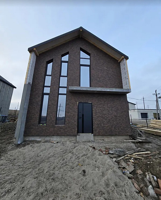 Продаж 2-поверховий  з ділянкою 2.8 сот 130 кв.м    - фото 2