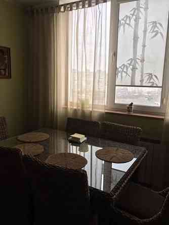 Оренда Квартира 3-кімнатна, 25/25 поверх на пр. Николая Бажана, 16 Киев