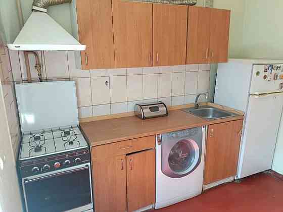 Оренда Квартира 2-кімнатна, 3/9 поверх на вул. Братиславська, 13 Kiev