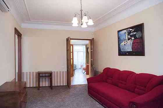 Оренда Квартира 2-кімнатна, 4/6 поверх на бул. Тараса Шевченко Kiev