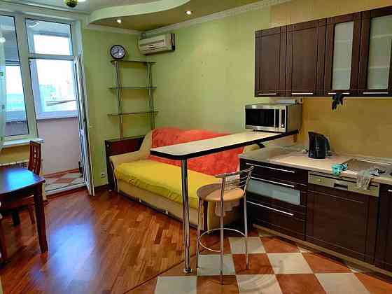 Оренда Квартира 2-кімнатна, 20/21 поверх на ул. Бориса Гмыри, 2 Kiev