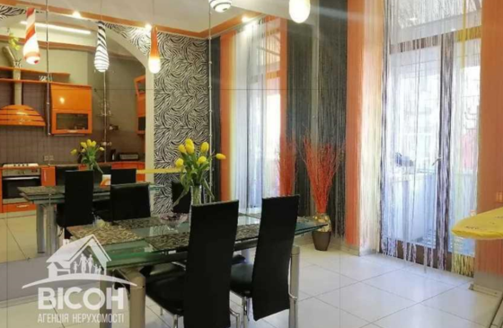 Продаж 5 кімнатної квартири, 177 м.кв., р-н Центр Тернопіль