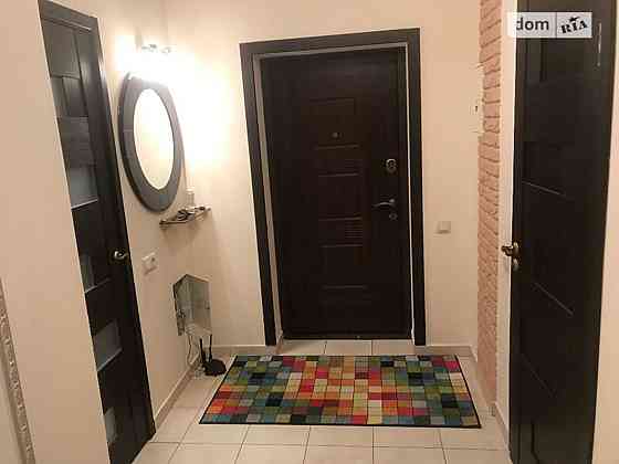 Оренда Квартира 3-кімнатна, 5/24 поверх на ул. Глубочицкая Kiev