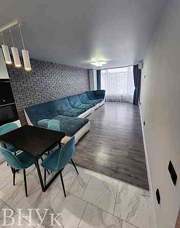 Продаж Квартира 3-кімнатна, 11/11 поверх на Проспект Злуки Тернопіль