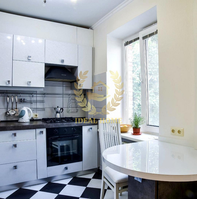 Продаж квартири в центрі Києва Киев - изображение 1