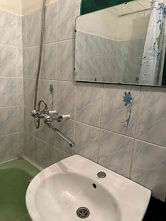 Оренда Квартира 1-кімнатна, 8/10 поверх на Чорнобильська, 18 Київ