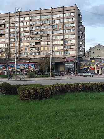 Продаж Квартира 4-кімнатна, 7/9 поверх на Гончара Олеся вул., д. 96 Київ