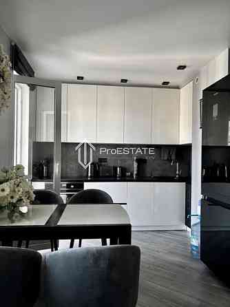 Продаж Квартира 2-кімнатна, 20/24 поверх на вул. Закревського Миколи Київ