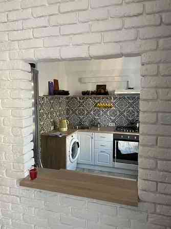 Оренда Квартира 1-кімнатна, 5/9 поверх на пров. Межовй Kiev