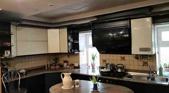 Продаж 2-поверховий Частина будинку з ділянкою 5 сот 125 кв.м 4 кімн. на Гоголівська Zhytomyr