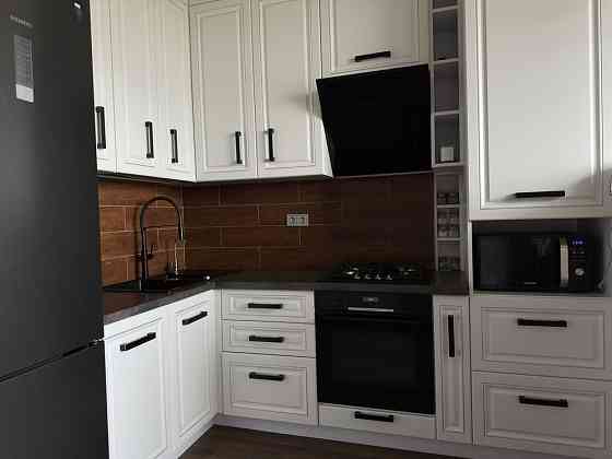 Продаж Квартира 1-кімнатна, 9/9 поверх на Юнацька вул., д. 1 Kiev