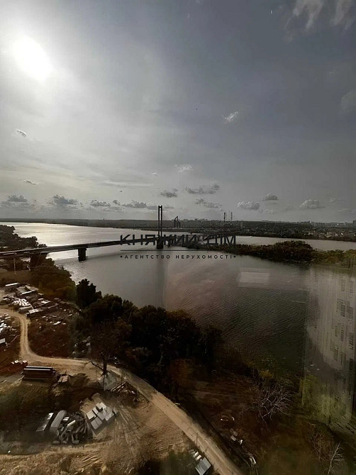 Продаж видової 1-кімнатної роздільної квартири в ЖК Зарічний, будинок 7, метро Славутич. № 21146537 Київ - фото 1