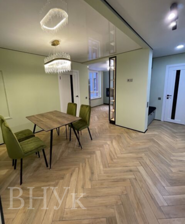 Продаж Квартира 3-кімнатна, 5/10 поверх на пров. Цегельний Тернопіль