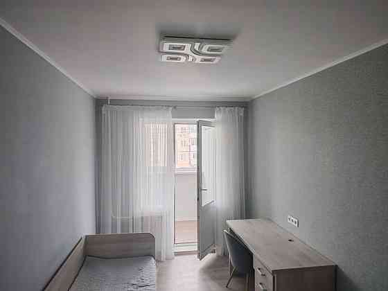 Продаж Квартира 3-кімнатна, 8/9 поверх на Володимира Івасюка просп. (Героїв Сталінграда), 32 Kiev