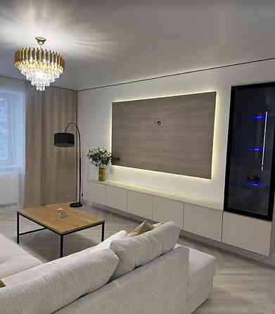 Продаж Квартира 3-кімнатна, 2/9 поверх на вул. Пирогова Ternopil'