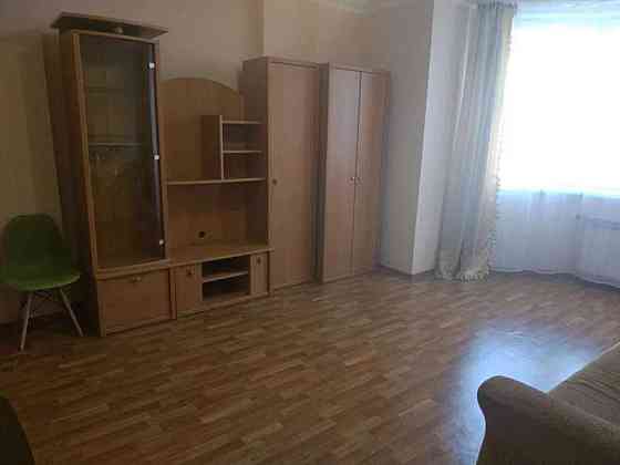 Оренда Квартира 2-кімнатна, 8/23 поверх на ул. Урловская, 21-б Київ