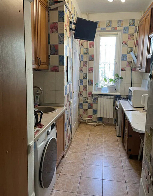 Продаж Квартира 2-кімнатна, 1/5 поверх на Волинська вул., 8 Kiev - photo 1