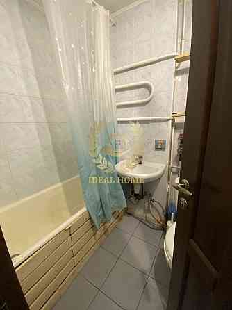 Продаж Квартира 2-кімнатна на Копыловская ул., 67 Киев