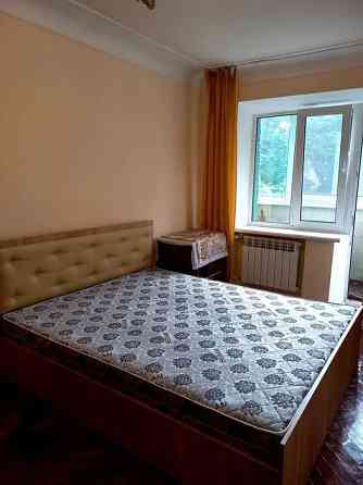 Оренда Квартира 1-кімнатна, 4/5 поверх на ул. Елены Телиги Київ