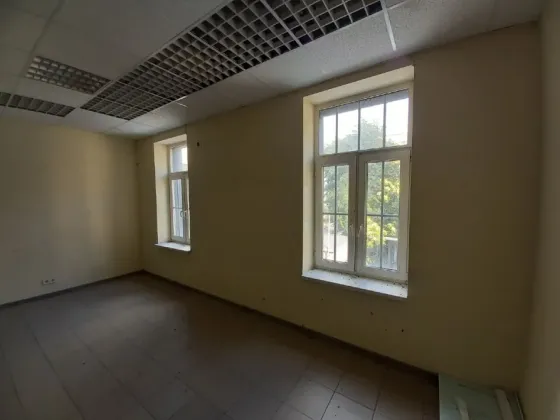 Здається Офісні приміщення площа 25 кв.м Дніпро Слобожанський прс. Дніпро