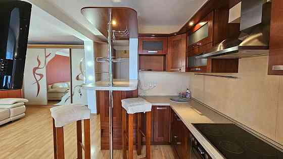 Оренда Квартира 1-кімнатна, 9/10 поверх на пл. Пантелеймона Куліша, 1 Киев