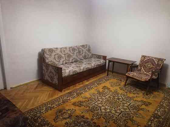 Оренда Квартира 3-кімнатна, 2/9 поверх на вул.Сергія Берегового, 4 Киев