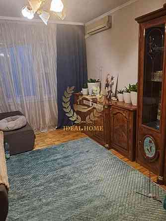 Продаєтся 2-кімнатна квартира на вул. Закревського. Троєщина. Київ