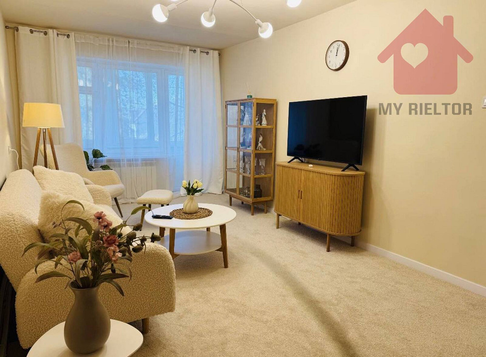 Продаж Квартира 3-кімнатна, 1/5 поверх на Володимирська Uzhhorod - photo 2